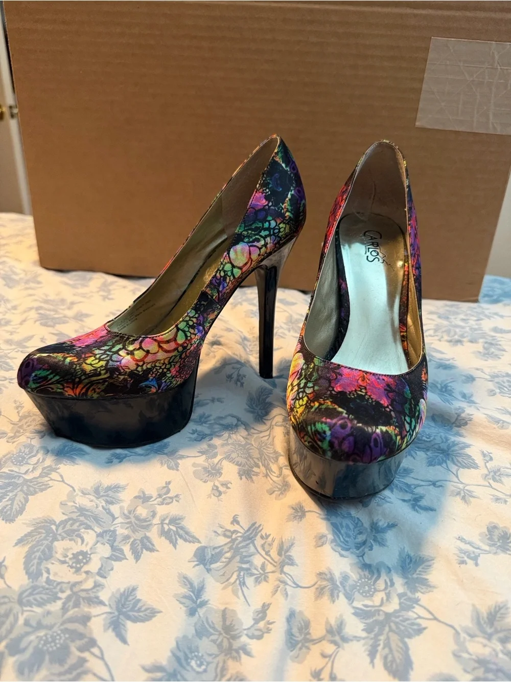 Carlos Santana Multicolor Floral Platform Pumps